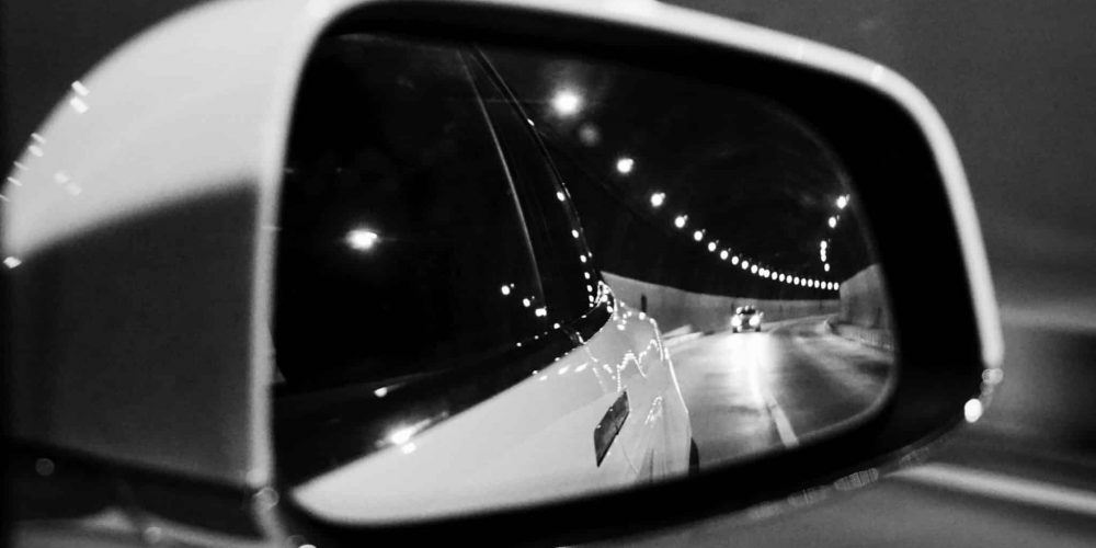 blind spot in rearview mirror